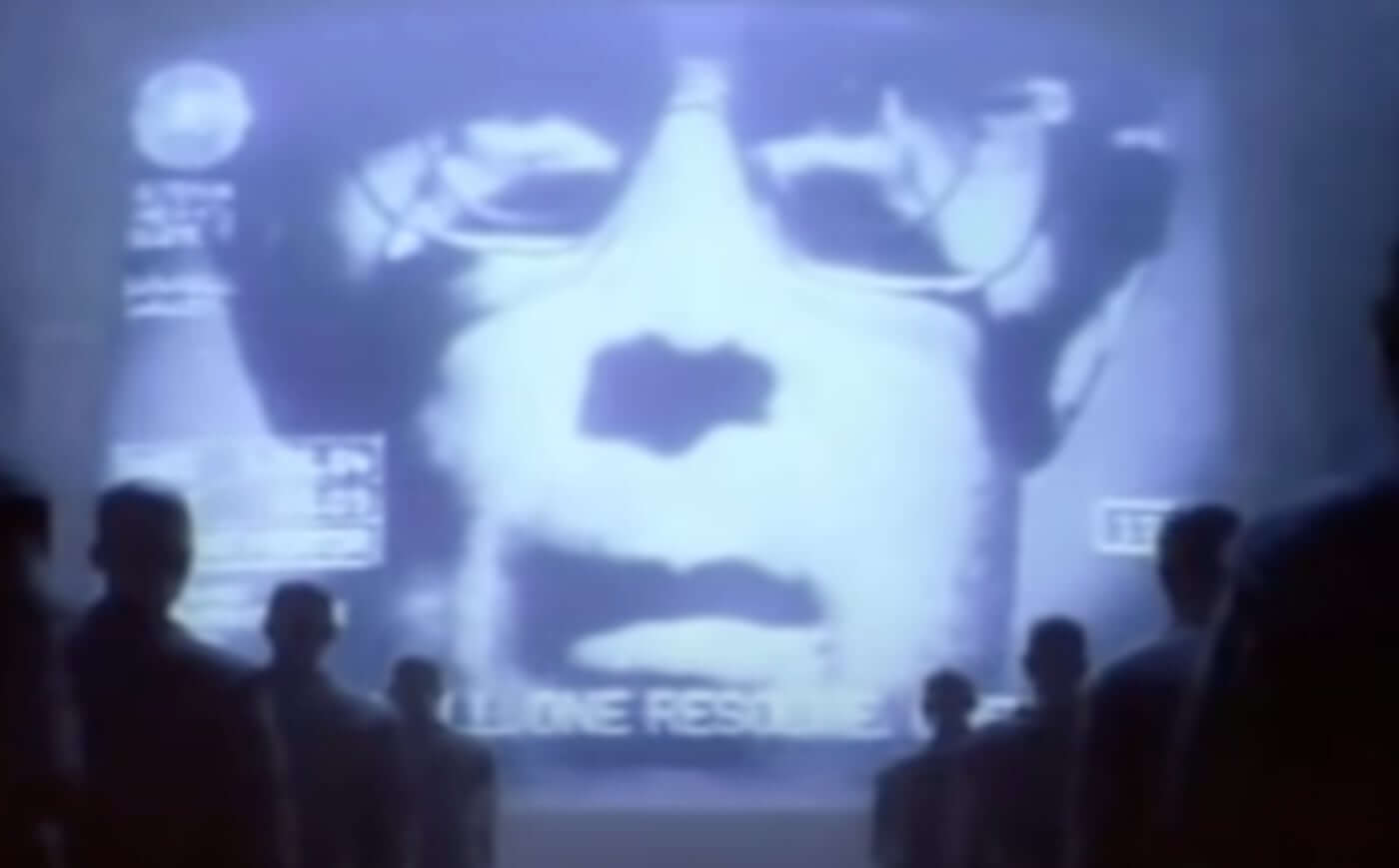Kadr ze spotu „1984” w reżyserii Ridleya Scotta