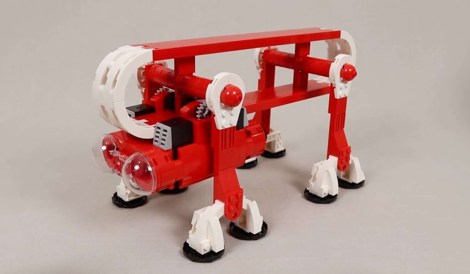 Flip-walker z LEGO | fot. JK Brickworks
